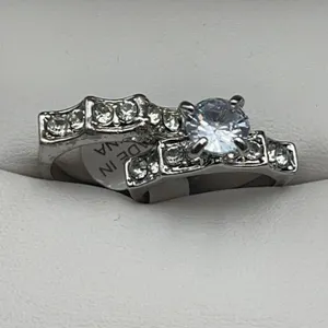 Ladies 1.2 Carat Brilliant Cut Solitaire Engagement Ring Set