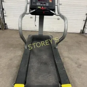 * Star Trac Comm. Treadmill - 220v