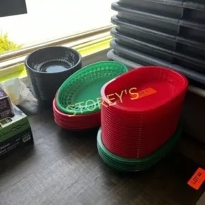Qty of Asst Plastic Serving Baskets