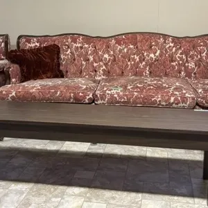 Vintage Sofa with Ornate Leg/Floral Upholstery
