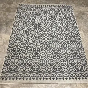 5X7' Decorative Rug