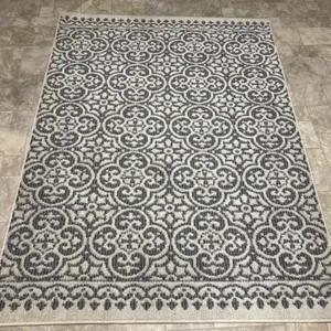 5X7' Decorative Rug