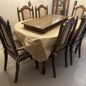 Dining Room Table with 6 Chairs and a Leaf -