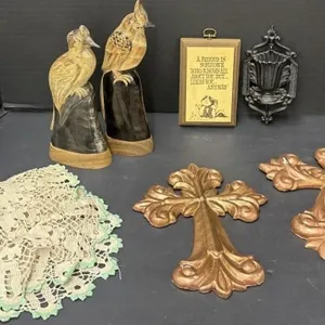 Vintage House Decor Items Including Brass