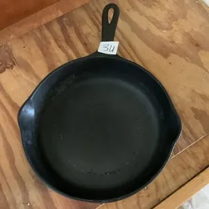 Wagner cast iron skillet