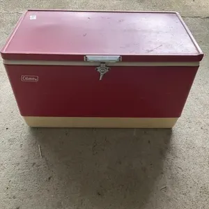 Old style Coleman cooler