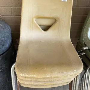 4 hard plastic chairs