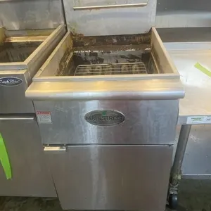Main Street equipment - industrial oil fryer