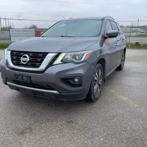 2017  Nissan  Pathfinder  4x4 SL 4dr SUV