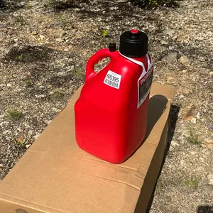 UNUSED 3943 5.5 GAL MULTI PURPOSE UTILITY JUG