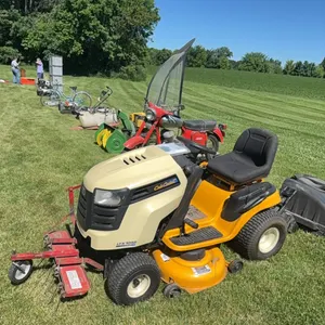 Cub Cadet LTX 1042 Riding Mower, 318 hrs, Hydrostatic Drive, Bagger, 42" Deck, Thatcher, mower runs