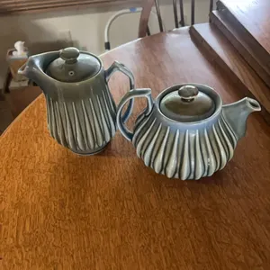 TEAPOT-CREAMER