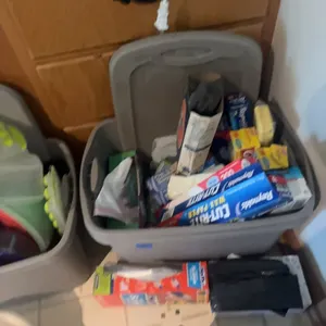 TOTE OF GARBAGE BAGS-BAGGIES-MISC