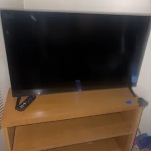TCL ROKU TV-32”