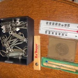 BOTTLE OPENERS-MISC