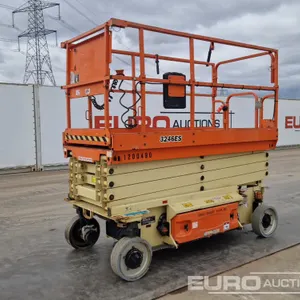 2018 JLG 3246ES 