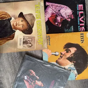 4 Elvis Presley Vinyl Records