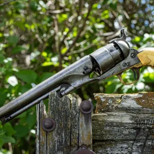 Antique Handgun Colt model 1860 Army, .44 Percussion Six shot single action, w/ bbl length 205mm [Bl