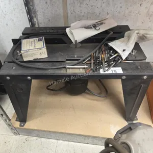 Router, router table and bits