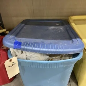 Ice Melt in Plastic Bin w/Lid