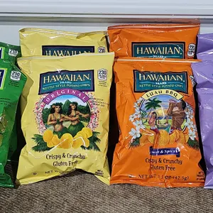 **NEW**  Hawaiian Brand Kettle Style Potato Chips, 1.5 oz Bags, Qty 8 - Best By: 3/26