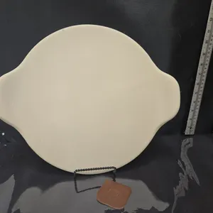 Pampered  Chef Medium Round Stone