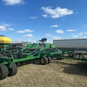 JD model 1895 no till air seeder, extensive work done about 2000 acres ago, (check receipts in photos) equipped with Raven cold flow NH3￼, complete wi