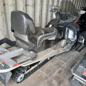 2011 SKIDOO Rotax 600HD Grand Touring Snowmobile, 368 KM, Reverse