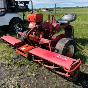 TORO 70 MOD. 03215 REELMASTER RIDE ON LAWN MOWER W/ BAGGER S/N 2000326 **Running Unit**