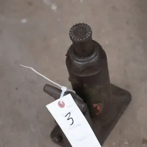 Bottle Jack