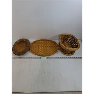 (2) Pieces of Wicker and Wooden Decorative Bowl