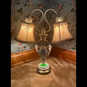 Vintage Double Light Floral Table Lamp