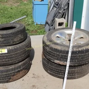 4 - Aluminum Rims with used tires