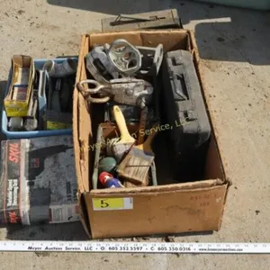 assortment of tools, gagrage items