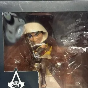 Assassins Creed origins Loot crate figurine
