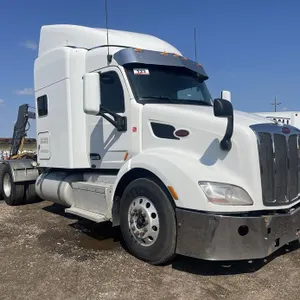 2015 Peterbilt 579 Sleeper T/A Semi Truck