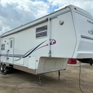 2000 Cedar Creek Camper Trailer