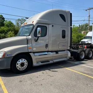 2012 FREIGHTLINER CASCADIA TANDEM AXLE TRUCK TRACTOR VIN: 1FUJGLBG0CSBR8398