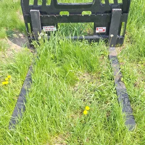 New Industrias America Skid Steer Mount Forks 40x100x1220 - Forks are 40" long