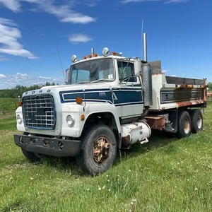 1979 LOUISVILLE FORD 9000 T/A GRAVEL TRUCK