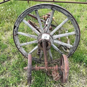VINTAGE WOODEN WAGON WHEEL