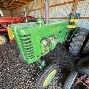 John Deere model M wide front