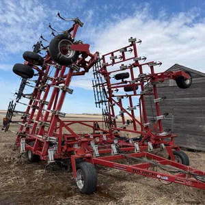 Wilrich 47’ Quad 5  field cultivator, tri fold, double spring shanks, nice shape, ￼note: top is not folded down in photos, but will