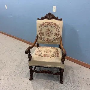 Vintage sitting chair