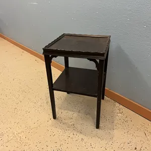 End table