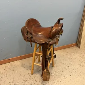 Saddle