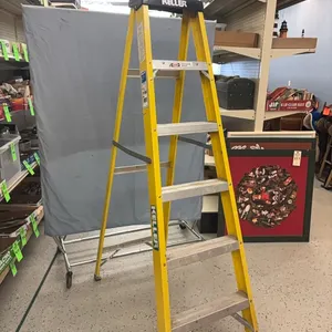 6ft fiber glass step ladder