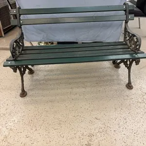 Neo Birlant cast iron wood bench