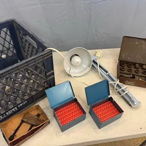 Valve set, pin gauges, light