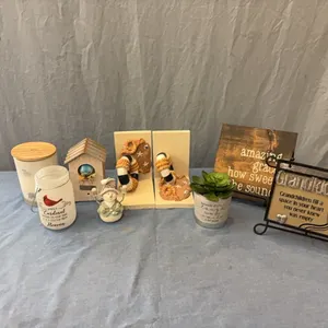Candle & Home Decor
